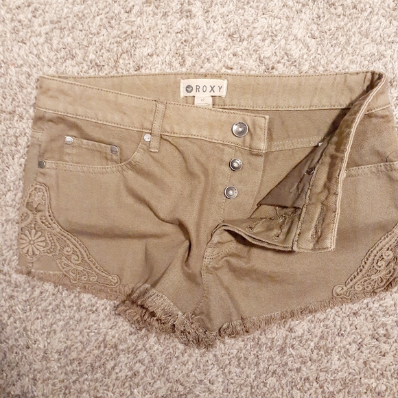 Roxy Shorts Daisy Dukes size 27 - Picture 2 of 7